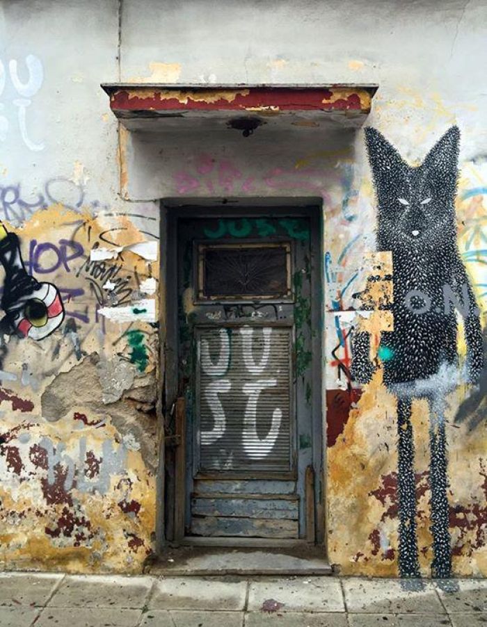 Πόρτα στο Γκάζι με το αλεπόψαρο