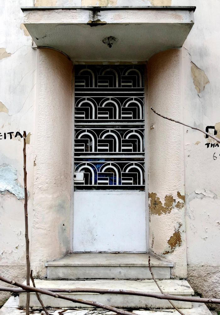 Πόρτα στην Κωνσταντινουπόλεως στον Κεραμεικό