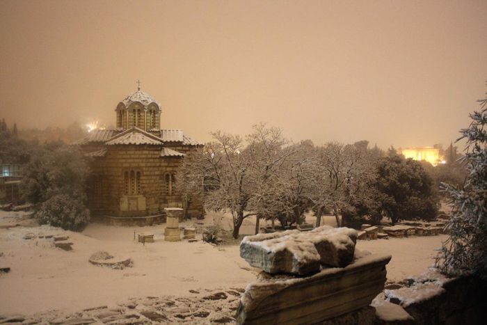 φωτογραφίες από τη χιονισμένη Αθήνα